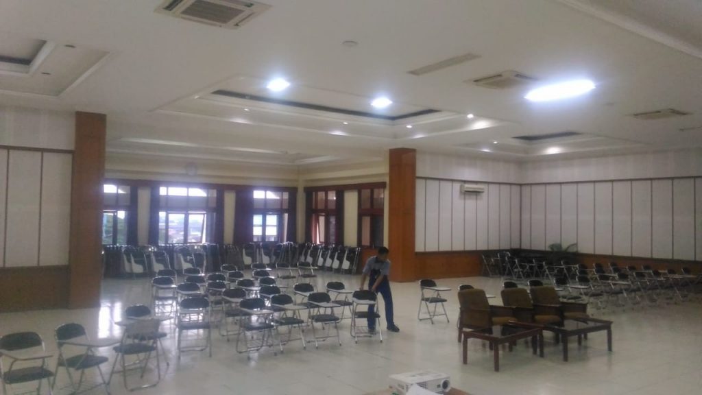 Kuliah Umum Ruang Seminar Lantai 4 Gedung A